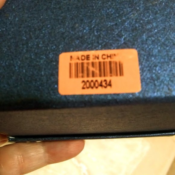 WATCH, BRACELET & HOOP EARRINGS SET*STRADA*BLUE BAND*BLUE AUSTRIAN CRYSTALS. - Picture 15 of 16